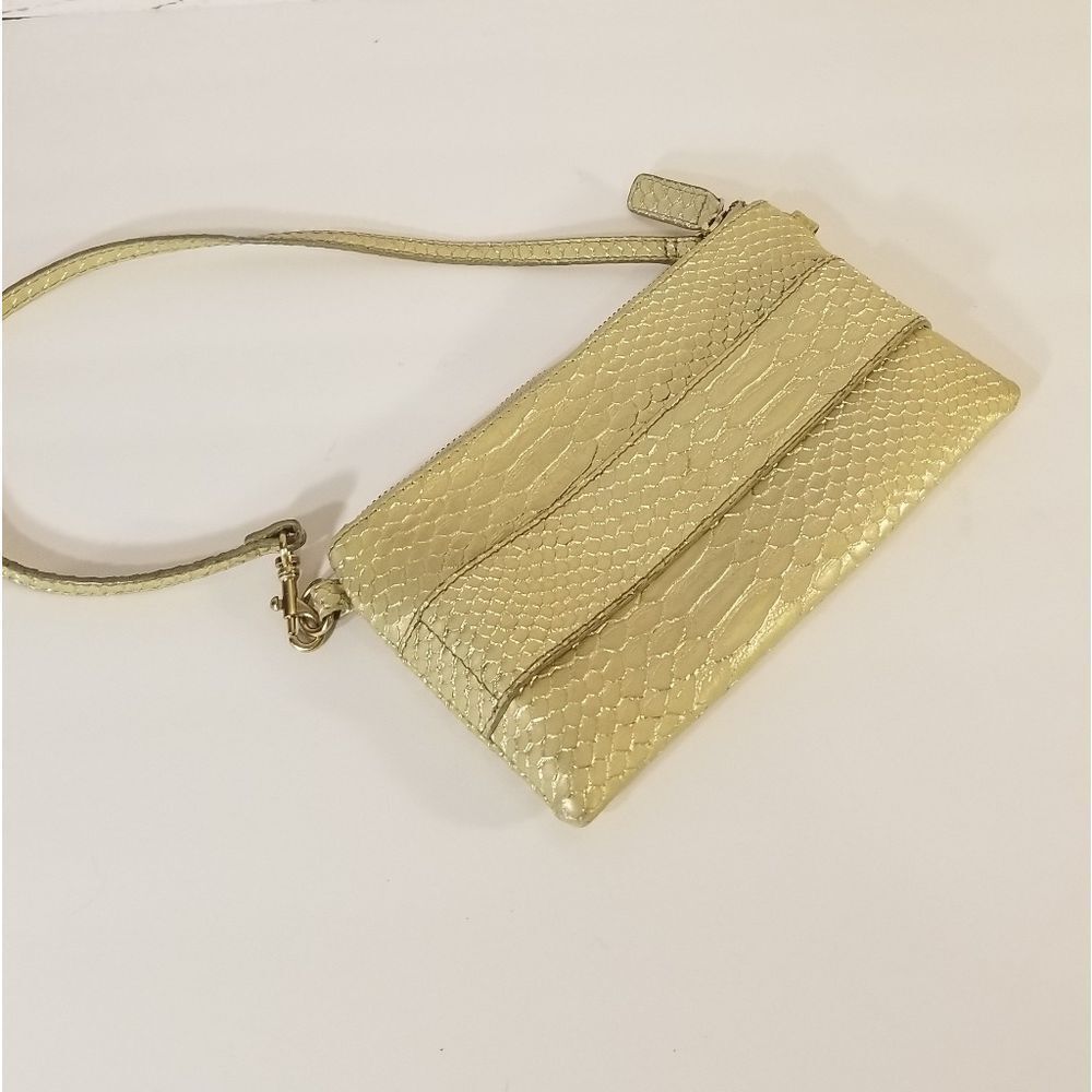 Mossimo Supply Co clutch